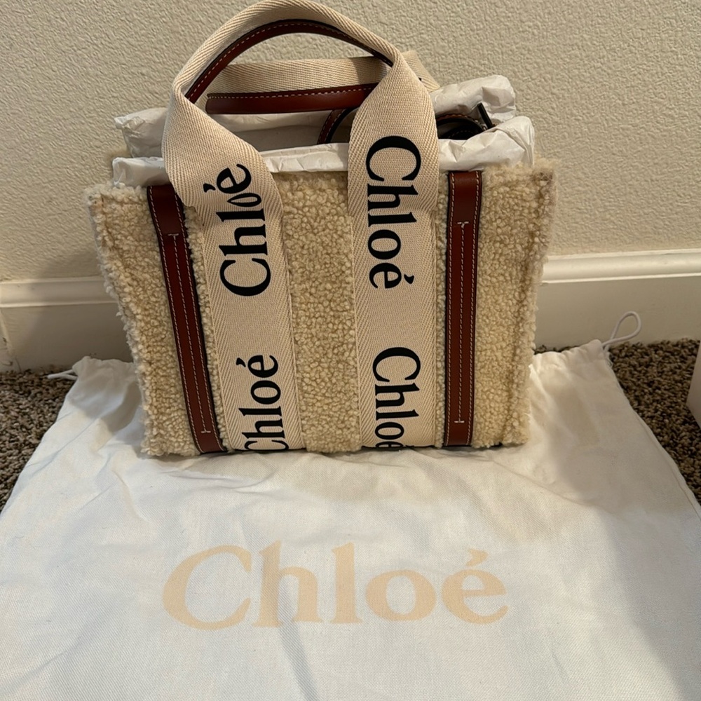 Authentic Chloe Shearling Small Woody Tote w/ Strap